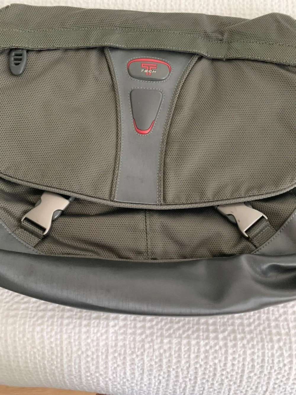 Tumi Tech Gray Laptop Messenger Bag | Padded Shoulder Strap | Professional Work